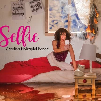 Carátula CAROLINA HOLZAPFEL - Selfie